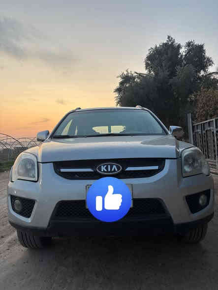 اسلام عليكم كيا سبورتج موديل 2009 خليجي تخم تاير جديد السياره نضيفه التبريد نقص فقط كمبريسر السياره ماشيه 250km محرك 2000 / 4 سلندر 
السعر 120 وبيها مجال 
العنوان / بغداد / ناحية الرشيد 
***********
