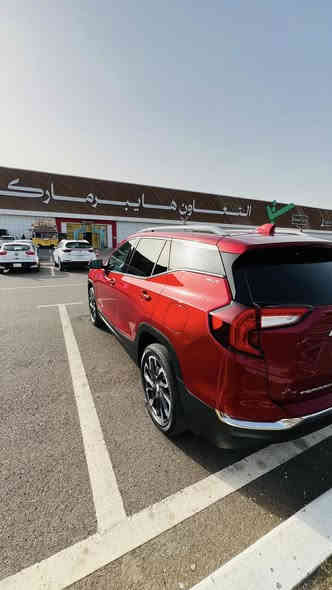 ‏GMC Terrain SLT 2023
الفئة: SLT فول موصفات بانوراما 
المديل:2023
السعر: (217$) وبيها مجال قليل
اللوحة: فحص مؤقت تترقم اي محافظة 
الضرر: نص باب الصندوق مصبوغ 
صور الحادث مرفقة بالمنشور 
بدون ايرباك
_____________________________________
1-حجم المحرك 4 سلندر 1500 تيربو. 
2-عدادالمسافة  18100 الف كيلو . 
3-بصمة ابواب وتشغيل عن بعد. 
4زينون عالي ناصي. 
5-حساس خلفي. 
6-كامرة خلفي دوارة. 
7-مقاعد جلد آصل. 
8-خزن ميموري لكرسي السايق. 
9-المقاعد الامامية كهرباء. 
10-تبريد خلفي قطعتين. 
11-تدفئة الكراسي الامامية. 
12-جنطة كهرباء. 
13-تحديد مسار. 
14-تحكم استيرن 
15-رادار امامي 
16-رادر جانبي مانع اجتياز. 
العنوان / بغداد 
السيارة دخول جديد 
_____________________________________
اتصال وللأستفسار  ع رقم وبيه واتساب
***********
