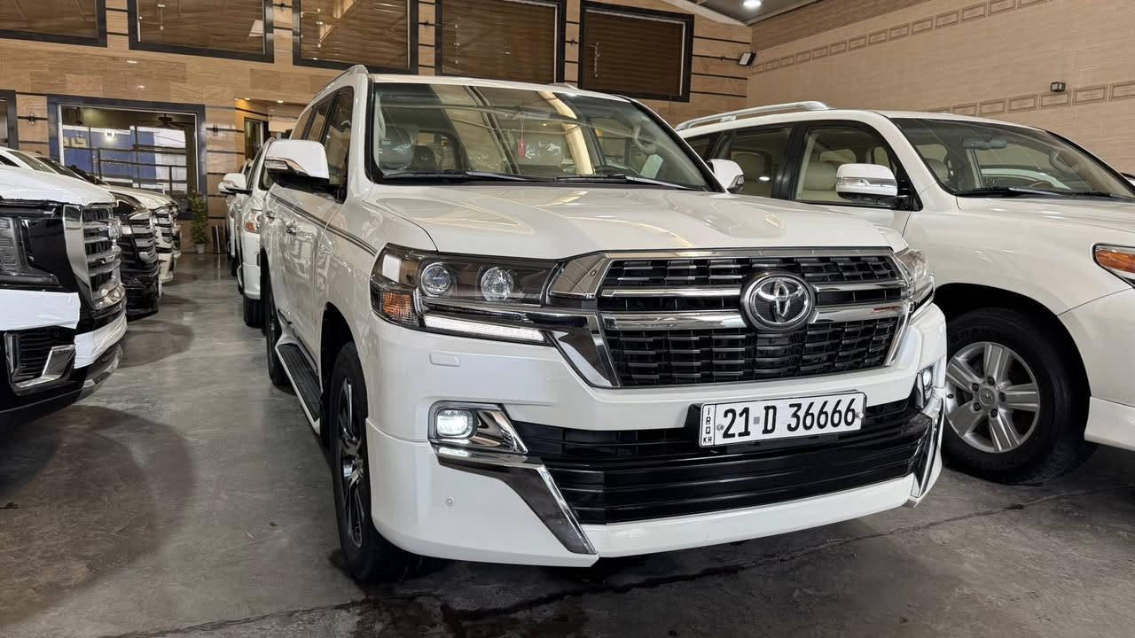 السلام عليكم 
لاندكروز 2021 
جديدة كلش 
ساز اصلية 
مع رقم مميز
كراسي كهرباء 
صندوك كهرباء 
لايت led
ويل جبير 
كامرات 4 
فتحة سقف 
دبل ماوس 
شاشات خلفية 
شاشة امامية 
مري شفط 
دشبول لكزس 
اشاير LED 
بصمة 
السعر : 57،300
وبيها مجال 

***********
