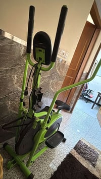 جهاز رشاقة للبيع بعده جديد ويتحمل اوزان عاليه شغال كامل السعر 75  العن...