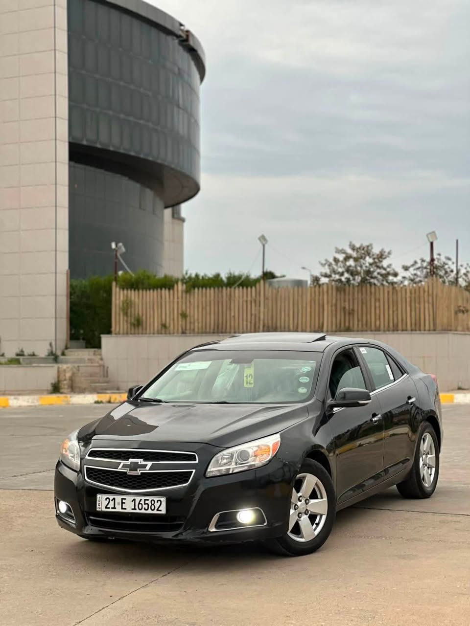 سلام عليكم اخوان
ماليبو 2013 LTZ خليجي شركة منصور فول ل فول بدون بصمه
مواصفات 
سلايت 
4 جام اوتو 
كشنات كهربائي 
كشن خزن 
بلوتوث 
شاشه قاصه 
لدات داخلي 
4 تايرات جديدة 
بطاريه جديد 
صدر جديد 
و بيها منضومه زنون 200$ شرط نهار 
كير و محرك و كهربائيات بشرط 
سنويه و هزة كلها جديد حتى 2031 
بيها كتاب تضليل باقي بي 10 اشهر 50/50
سيارة بيها 3 قطع امامي رش بدون ضربه بدون دواخل و ايرباك 
و بيها كارت شبر بهلال
مكان سيارة كركوك 
سعر سيارة 90 و بي مجال ل طيبين  

***********
