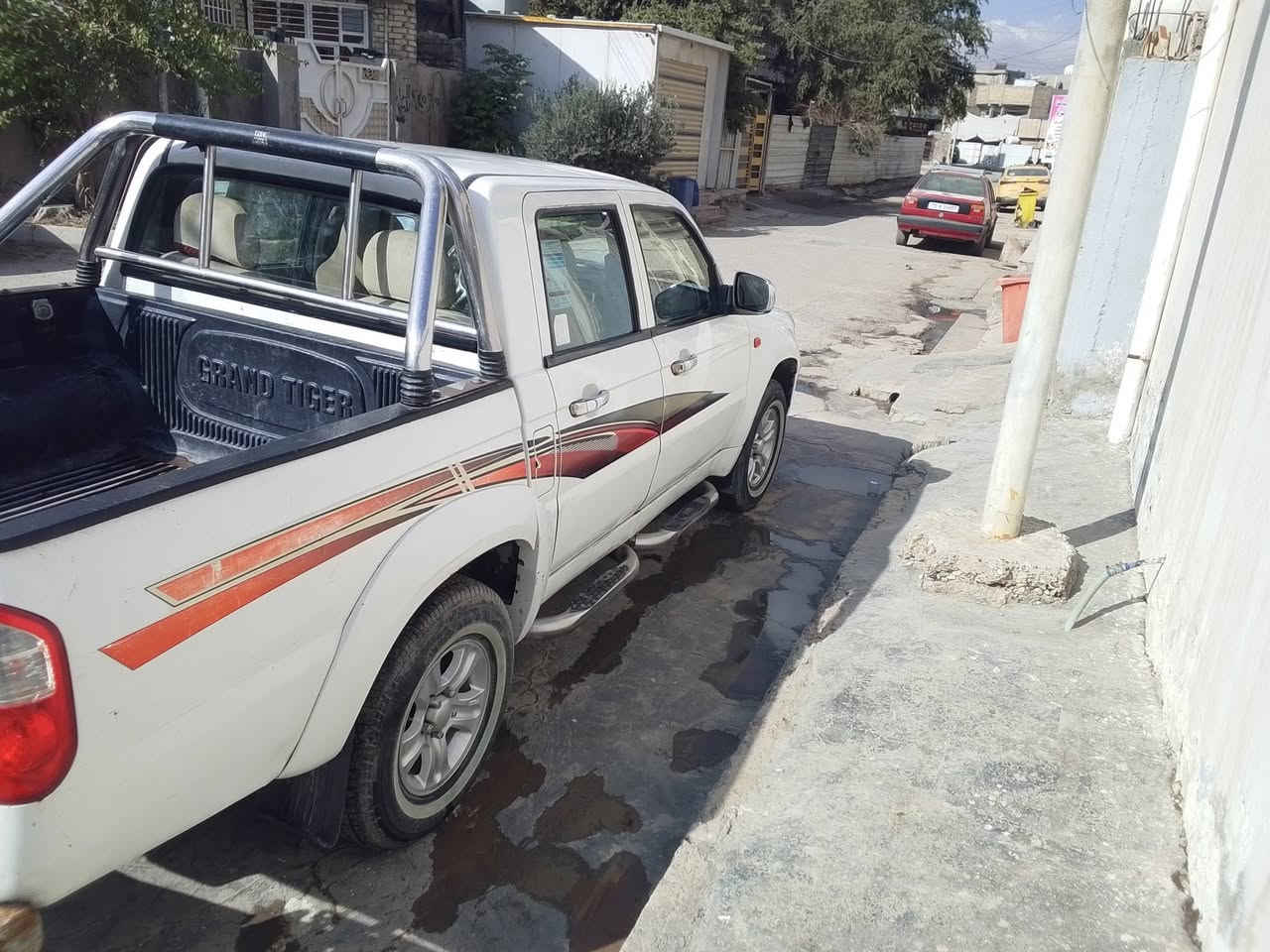 سلام عليكم بيكم لبيع سياره جهزه لا صبغ ولا ضربه مكفوله عنوان بغداد رقم الهاتف ***********
