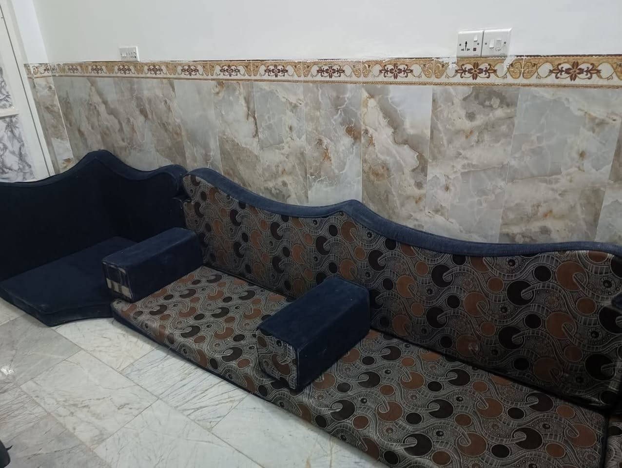 لبيع السعر ٢٢٥ وبيها مجال


**إذا كنت صاحب هذا الإعلان وتريد حذفه لأي سبب، رجاءا أرسل رسالة إلى الدعم الفني**