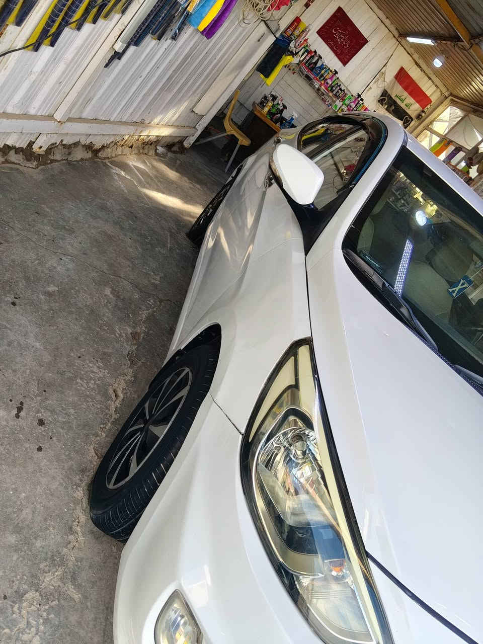 اكسنت خليجي موديل 2017 للبيع السيارة بيها 3 قطع صبغ فقط  بنيد وجاملغ وباب السايق بدون ضربه بالداخل شواصي ولغود مامليوحات وبيها حالوبات قليله   سيارة نظام ايكو حساسات خلفيه  سيارة نظيفه حداديه تبريد تدفئه مكينه دوش شرط بدون ادوانز كير كلها خير من الله  سيارة مكينه 1400 رقم قادسيه انكليزي مكاني ديوانيه مركز للاستفسار *********** السعر 78
