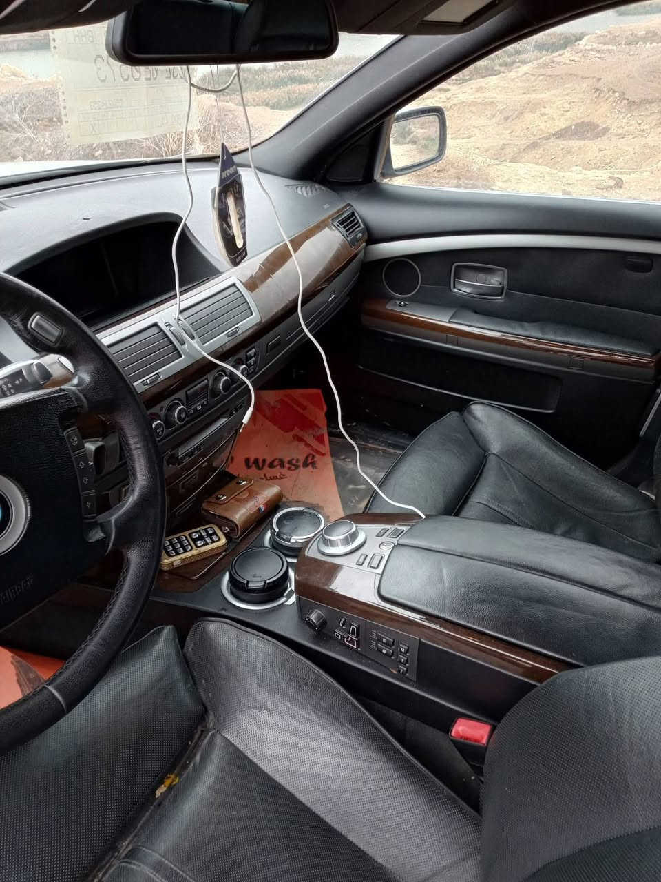 السلام عليكم باخرة ٧٤٥ لبيع السيارة جاهزة من كلشي رقم ادهوك تحويل ثاني يوم مواصفات البآخرة معروفة غنية عن التعريف فول موصفات السعر مناسب ٩٥ لشراي وبيها مجال او مراوس بيم كاسحة نضيفة *********** وأهلا وسهلا
