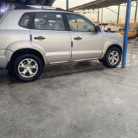 توسان خليجي 2009بيهه اربع اصابع بل قبغ مال جنطه وبيهه يم قبغ البانزين ...