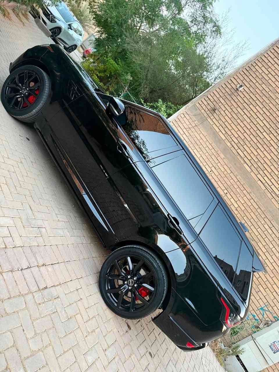 السلام عليكم شباب للبيع فقط رانج روفر سبورت 2019 ماشية 59 الف   مايل بسعر (366 )))ورقة مجال بسيط جدا كلين دعامية امامية فقط سونار موجود بلمنشور وصور الحادث وصورها كلهن بالمنشور السيارة 6 سلندر  اخوان السيارة عليها تغليف ppf صار شهر من سويته وعليها باج تظليل رسمي 80 بالمية همين قبل شهر سويتة  السيارة فول للاخير دوس كهرباء وصفر مسج ومناقصها اي شي موجودة بزيونة نصبتها حلوه وجديدة ***********
