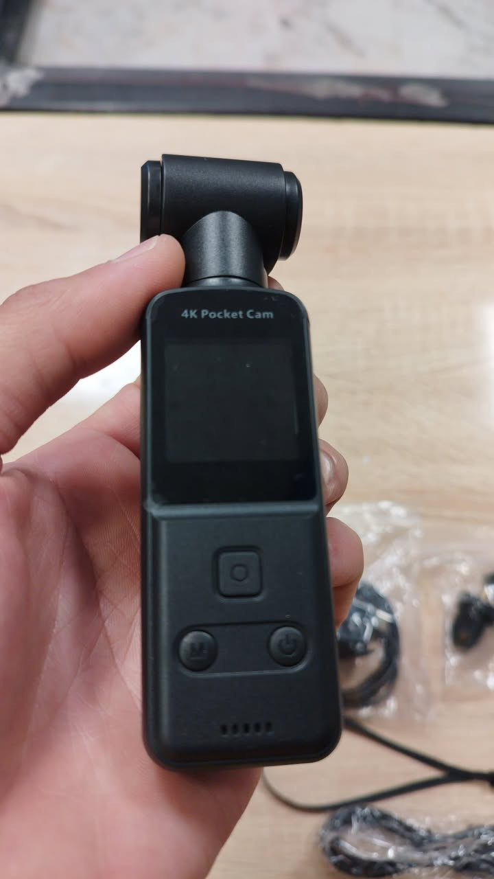 كاميرا 4k محموله صغيره وخاصه للمغامرات لها قابليه دوران 270 درجه للسيلفي والفلوگات شاشه لمس شحن يدوم ساعه ونصف ولها قابليه للتصوير اثناء الشحن السعر 35 الف متوفر توصيل جميع المحافظات


**إذا كنت صاحب هذا الإعلان وتريد حذفه لأي سبب، رجاءا أرسل رسالة إلى الدعم الفني**