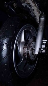 دراجه سبيسي للبيع  الدراجه شغاله بس ما تمشي  1:اشاير شغاله 2:لايت عالي...