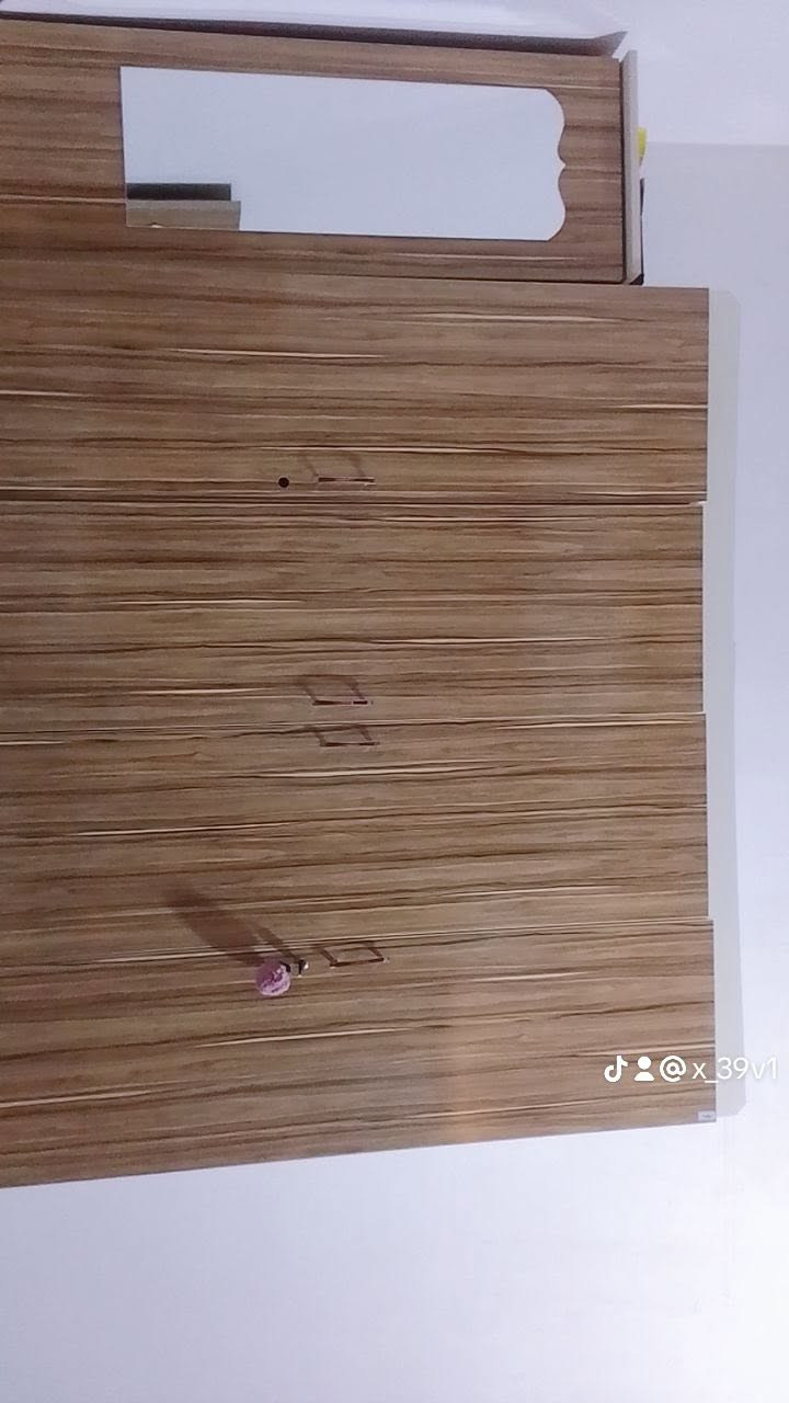 اللبيع غرفه نوم ماليزي 7قطع نظيفه كلش مكان كركوك الصياده السعر خاص رقم الهاتف ***********
