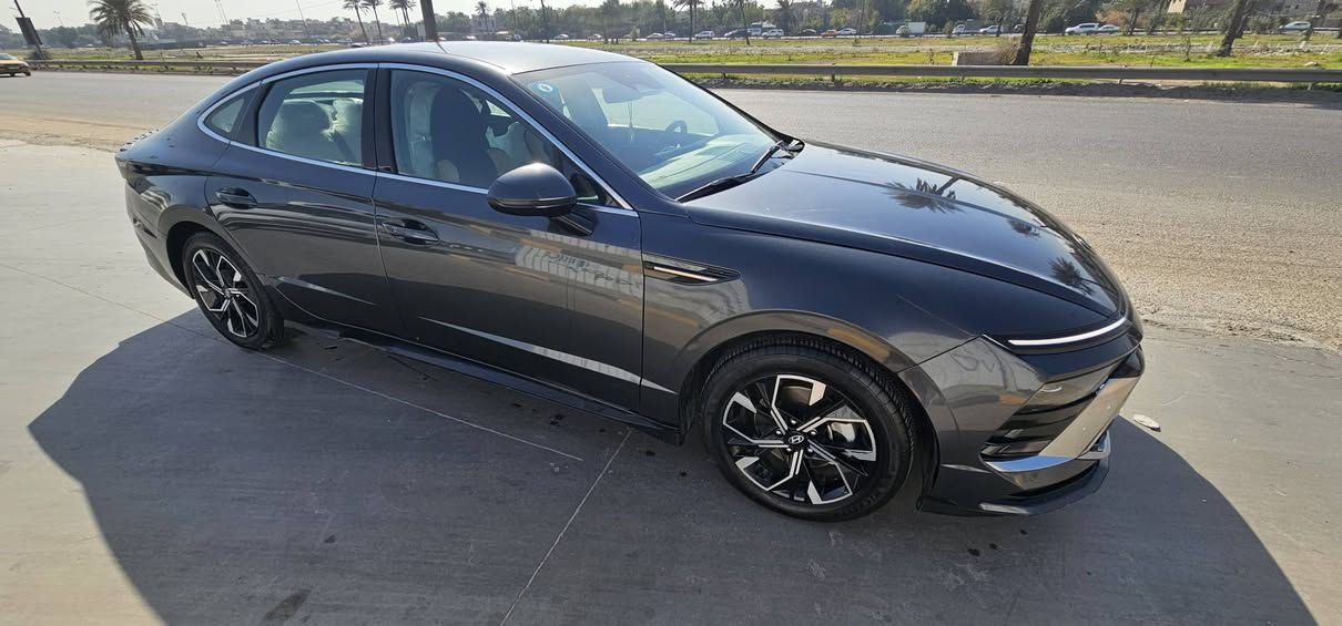 سوناته ٢٠٢٤ وارد امريكا  حادثها جاملغ وبنيد بدون ايرباك حساس امام حساس خلفي بصمه وبصمه ابواب وتشغيل عن بعد كشنات اماميه هيترات  الكير والمكينه خير من الله مكفولات  السعر 20000 $ هاتف ***********
