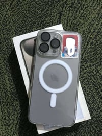 آيفون 15pro max شرق اوسط  جهاز نضيف استعمال شخصي  بطاريه 98 عدد دورات ...