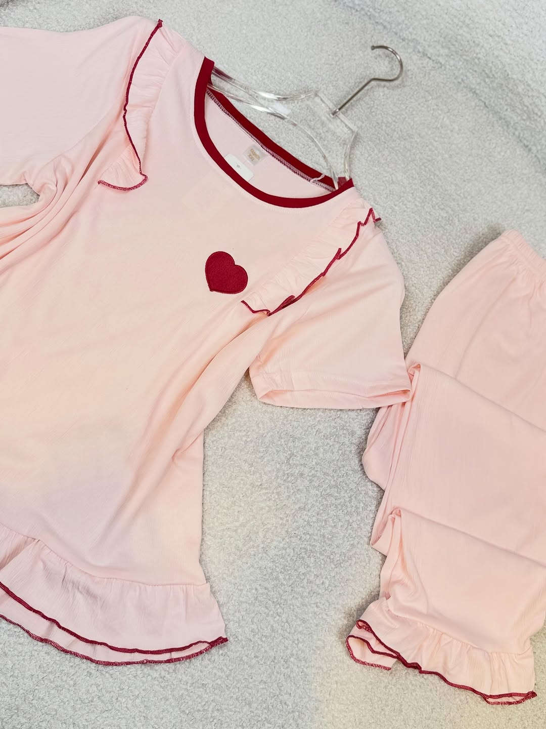 قـطع اخـيرة♥️🍒
الـسعـر10الـف

للحجز و الاستفسار التواصل على الأرقام واتس اب 
***********
***********
***********
***********

توصيل بغداد  5000
توصيل محافظات  5000
