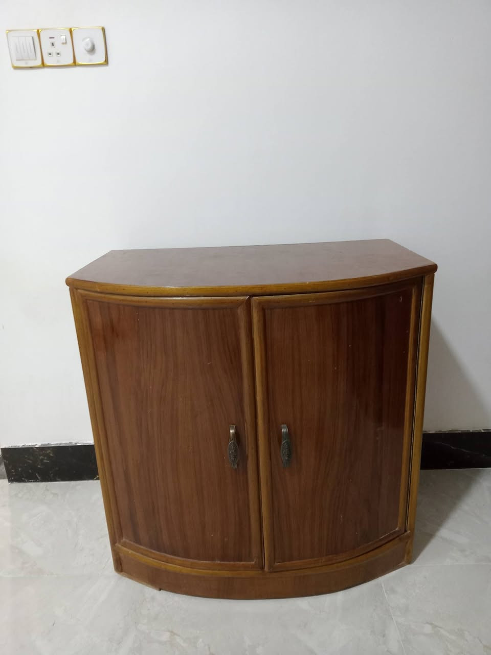 غرفه حطاطه للبيع السعر مليون وربع وبيهاا مجال ***********

