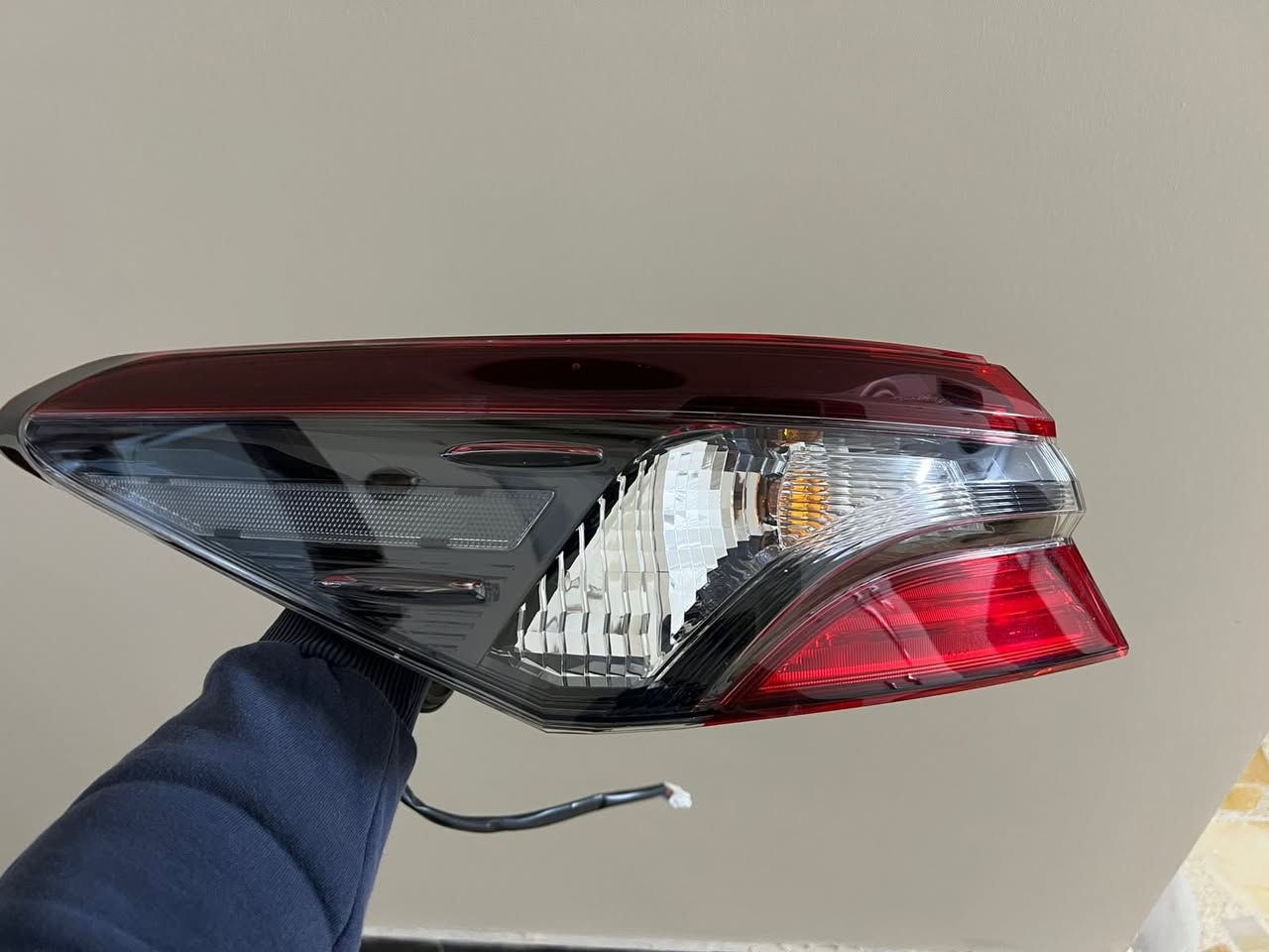 السلام عليكم
1-بك لايت كامري اصلي البلادي خليجي GLE موديل ٢٠١٨ الى ٢٠٢٤ يرهم 

2-ارضيات كامري كاربت الاصليه موديل 2024 الخليجي جديده غير مستخدمه  

3-ارضيات كامري من موديل 2018-2024 ترهم البلاديه مستعمله عدد (2) 

4- ارضيه صندوق كامري الربر البلادي 

للاستفسار الاتصال على الرقم ***********
