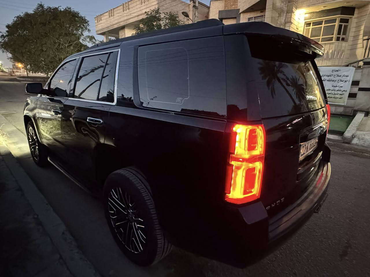 السلام عليكم
للبيع او مراوس حسب القناعه
شوفرليت تاهوو
موديل 19
رقم اربيل هزه وفحص جديد 
تحويل مباشر 
لون اسود مع باج تضليل
السياره فئة LT1 تجي فوول من كلشي عدا الفتحه
جاهزه بدون اي نقوصات
طبعا شاشه وقاصه وكشنات كهرباء
استيرن كهرباء
بجم زينون 
باب خلفي كهرباء وباقي مواصفات التاهو
السياره امريكيه بيه البنيد بدون ايرباك وصابغين الجاملغات ايضا
بيه فتح براغي الباب الايسر الخلفي
بيه بارد بالجاملغ 
وصور السونار مع المنشور 
السياره جاهزه عالبرغي 
بدون اي نقوصات 
مكان السياره بغداد تحويل مباشر
السعر ب335$ ورقه وبيه مجال
واي استفسار اني حاضر 

***********

***********

( محمد الصعب )
