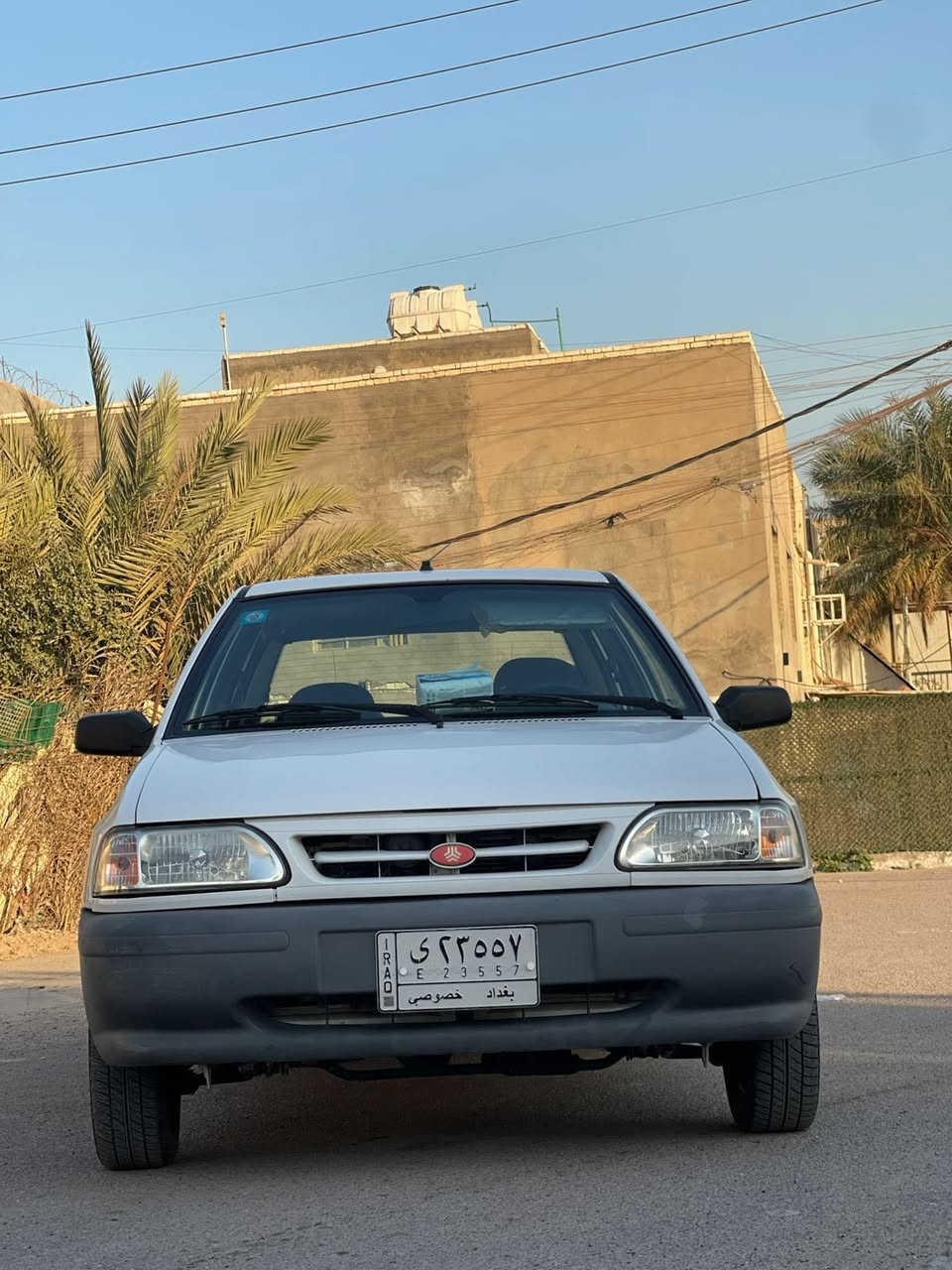 السلام عليكم الطيبين سايبه للبيع مديل 23المكان بغداد الجديدة بسمي تحويل ثاني يوم مكفوله فقط بارد بل جاملغ الخلفي عله كد شبر الباقي السيارة كلها مكفوله 
السعر 70 وبيها مجال رقم الهاتف ***********
