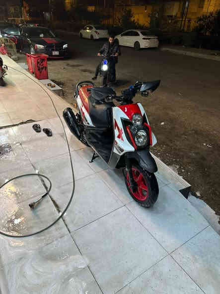 السلام عليكم سكنس جبلي موديل ١٤ دراجة رمبه مكفوله كفاله عامه كلشي شغال بيها. طك سلف واطلع بيها. دراجه تخبل ونضيفه سعرها مليون و ٥٠٠ وبيها مجال بسيط مكاني بالابله للاستفسار متواجد اتصال واتساب هم ***********
