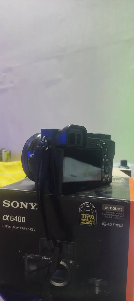 سۆنی a6400
لێنزی 16-50 
شەتەر  6k  
وەک لۆک وایە شوختی نیە  زۆر کەم ئیشی کردووە 
2 پاتری  و شەحنکەرەوەی بیلادی لەگەڵە  

نرخی ٦٢٠ دۆلارە


**إذا كنت صاحب هذا الإعلان وتريد حذفه لأي سبب، رجاءا أرسل رسالة إلى الدعم الفني**