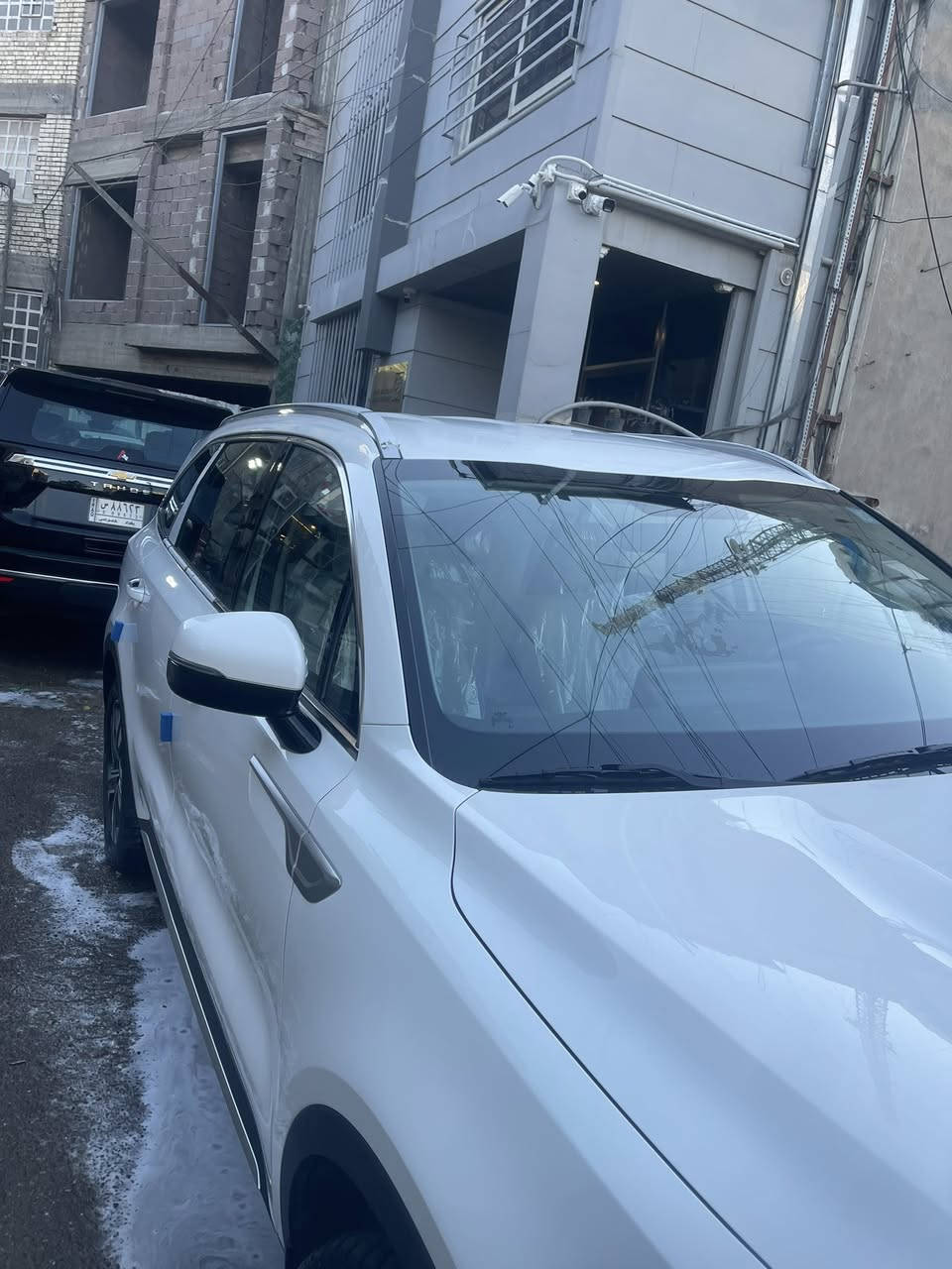 للبيع سورنتو 2023 /خليجي / رقم بغداد انكليزي/ 
السياره ضمان الشركه الدولية
*ماشيه(((44 الف))) قابل للزياده
(( مواصفات السيارة ))
محرك//6سلندر 3.5لتر
اربع وضعيات قيادة
بصبة تشغيل+بصمة ابواب+تشغيل عن بعد
*كير موس
*مثبت سرعه
*سايد بريك بصمه
*حساسات اماميه خلفيه 4 جهات
*ضوئيه زينون+LED+كاشفات
*باك لايت LED 
*كامرا/360درجه/ دواره
*شفتان مقود
* اضاءه داخليه هادئه لمس ( الاضاءه ثلجيه امامي خلفي من جانبين الكراسي الخلفيه)
* مقاعد مخمل ( كهربائيه) 
*شاشه لمس تبريد 
*ثلاث قطع تبريد 
*نظام -مانع انزلاق+نزول منحدرات
*اشاره بالمري الجانبيه
*منفذ طاقه + شاحن لاسلكي 
* صندوق كهرباء 
بعد بيه مواصفات اكثر 
للاتصال *********** 
سعر 293 وبيها مجال 
ممتواجد على فيس بوك 
بغداد /المنصور
