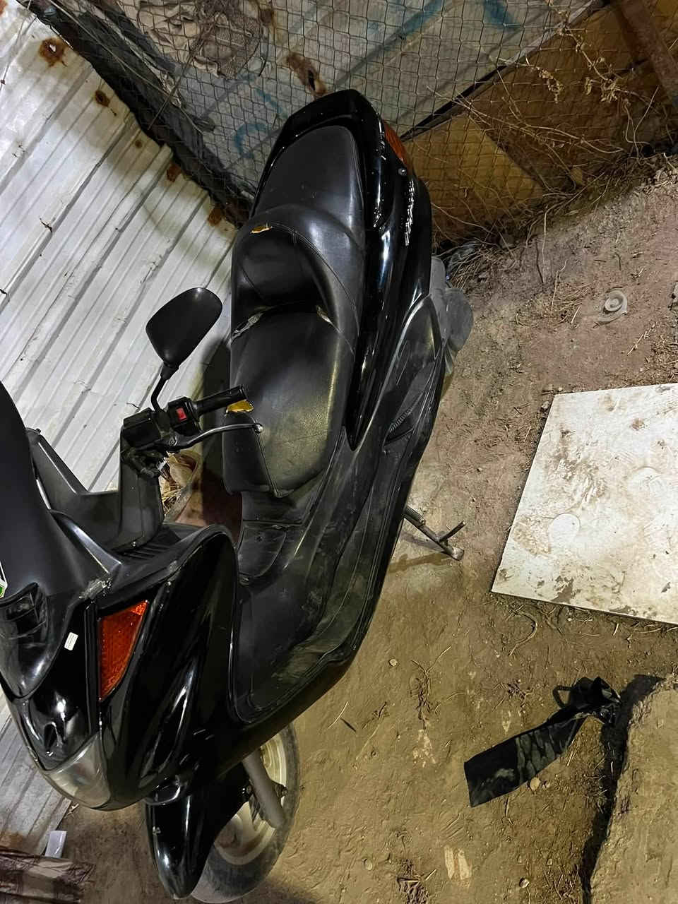 السلام عليكم مرخصت مدير الكروب دراجه ماجسته تك رون جديده لك نص نكره  الدراجه مناقصه شي جديده واحلى من الصور عنوان بغداد ساحة عدن او الشالجيه اوراقه كامله السعر 700 وبيه مجال بسيط للشراي التفاصيل اتصل ع رقم 
***********
