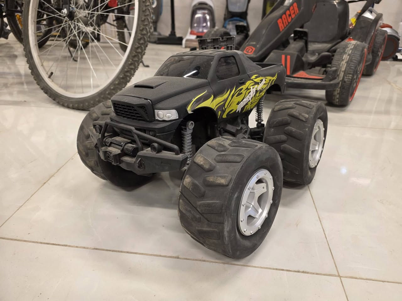 صار كلشي تحتاج البيتك عدنا موجود وكله من استراليا
غراض مطابخ ، اجهزة كهربائية ، منزلية ، دراجات وسكوتر اطفال ، تيبل لامب ارضي ومنضدي ، مكائن قص الثيل وغيرها 
العنوان
بغداد او غريب الشيحة بعد جسر الغزاليه ب 10 دقائق. الدخول على مدخل منطقة الشيحة بعد السيطرة ، الشارع الرئيسي بالقرب من المخازن  *امزون استرالي للتجارة الحديثة* 
بغللطلب والمعلومات الاتصال على الرقم ***********
