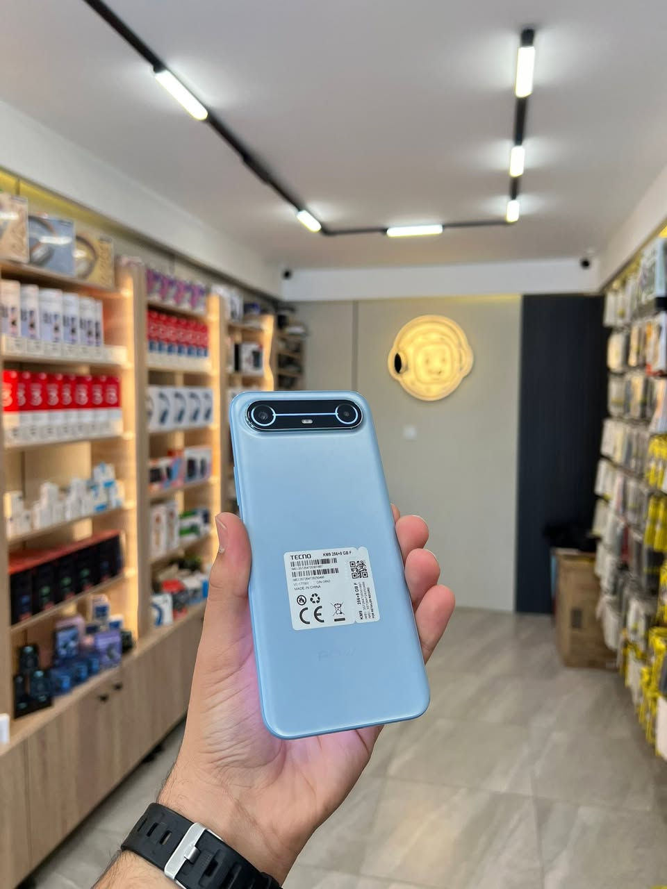 TECNO POVA Slim 5G🩵
بسعر 310 الف فقط مع كامل ملحقات فقط مفتوح من الكارتون ❤️‍🔥

الذاكرة 256GB

رام 8GB+8GB=16GB

المعالج Dimensity 6400

البطارية 5160mAh

الكاميرا 50MP

تردد الشاشة 120HZ

جهاز كلش حلو ونظيف ❤️‍🔥

المكان موصل 

حي الميثاق 

للاستفسار 

***********

