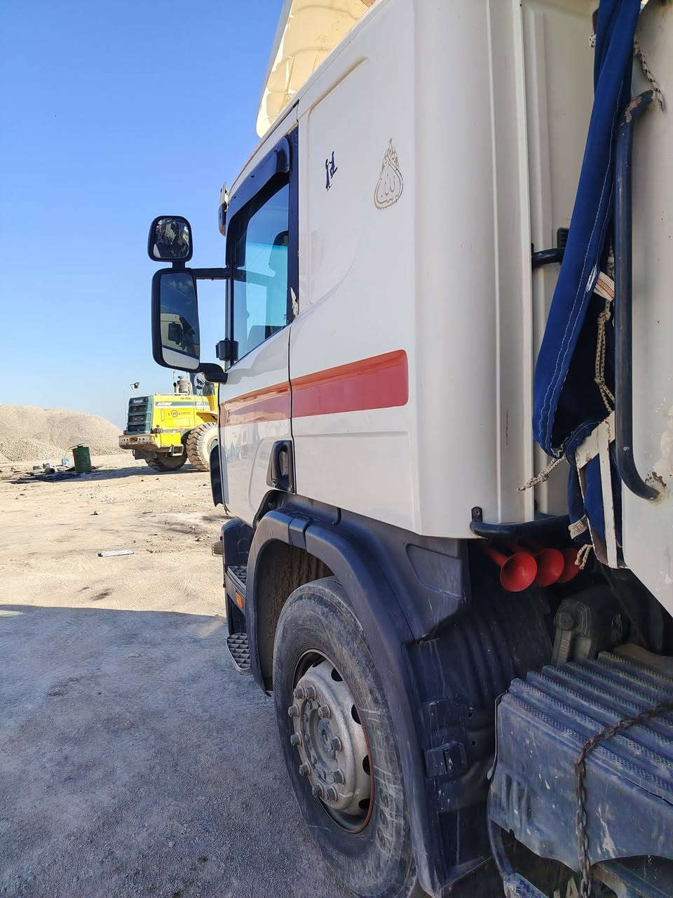 سلام عليكم للبيع أسكانية بومة موديل 2002 سحال جوب موقع موصل أسكي موصل أستفسار ***********
