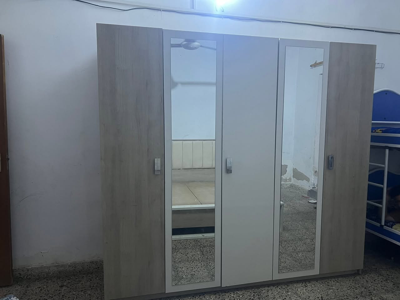 غرفتة نوم 6 قطع و6 بوب السعر 350 حي الجهاد


**إذا كنت صاحب هذا الإعلان وتريد حذفه لأي سبب، رجاءا أرسل رسالة إلى الدعم الفني**