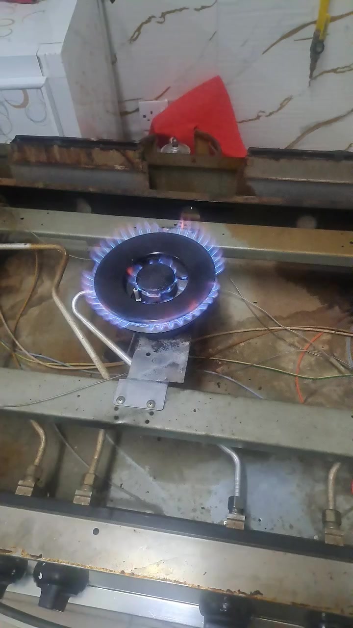 الفني علي لصيانة الطباخات الغازيه والافران الكهربائية والمايكرو والقلايه الهوائيه والاوفن والمدفئه زيتيه ومرشحة دهون مطبخ


**إذا كنت صاحب هذا الإعلان وتريد حذفه لأي سبب، رجاءا أرسل رسالة إلى الدعم الفني**