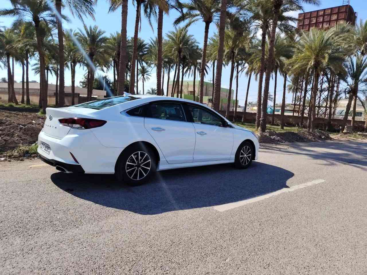 سوناتا وارد أمريكي مكانها (الانبار) رقمها اربيل باسمي 
كلش نظيفة  

🔹 الضرر: جاملغ وبنيد فقط  
🔹 السيارة جاهزة بالكامل وما ناقصها برغي  
🔹 رقم أربيل وباسمي الشخصي  
🔹 التحويل ثاني يوم  
🔹 السعر: 134 قابل للتفاوض للجادين  
مستعجل على البيع
📍المكان: الأنبار  
(للمهتم يراسل خاص)


**إذا كنت صاحب هذا الإعلان وتريد حذفه لأي سبب، رجاءا أرسل رسالة إلى الدعم الفني**