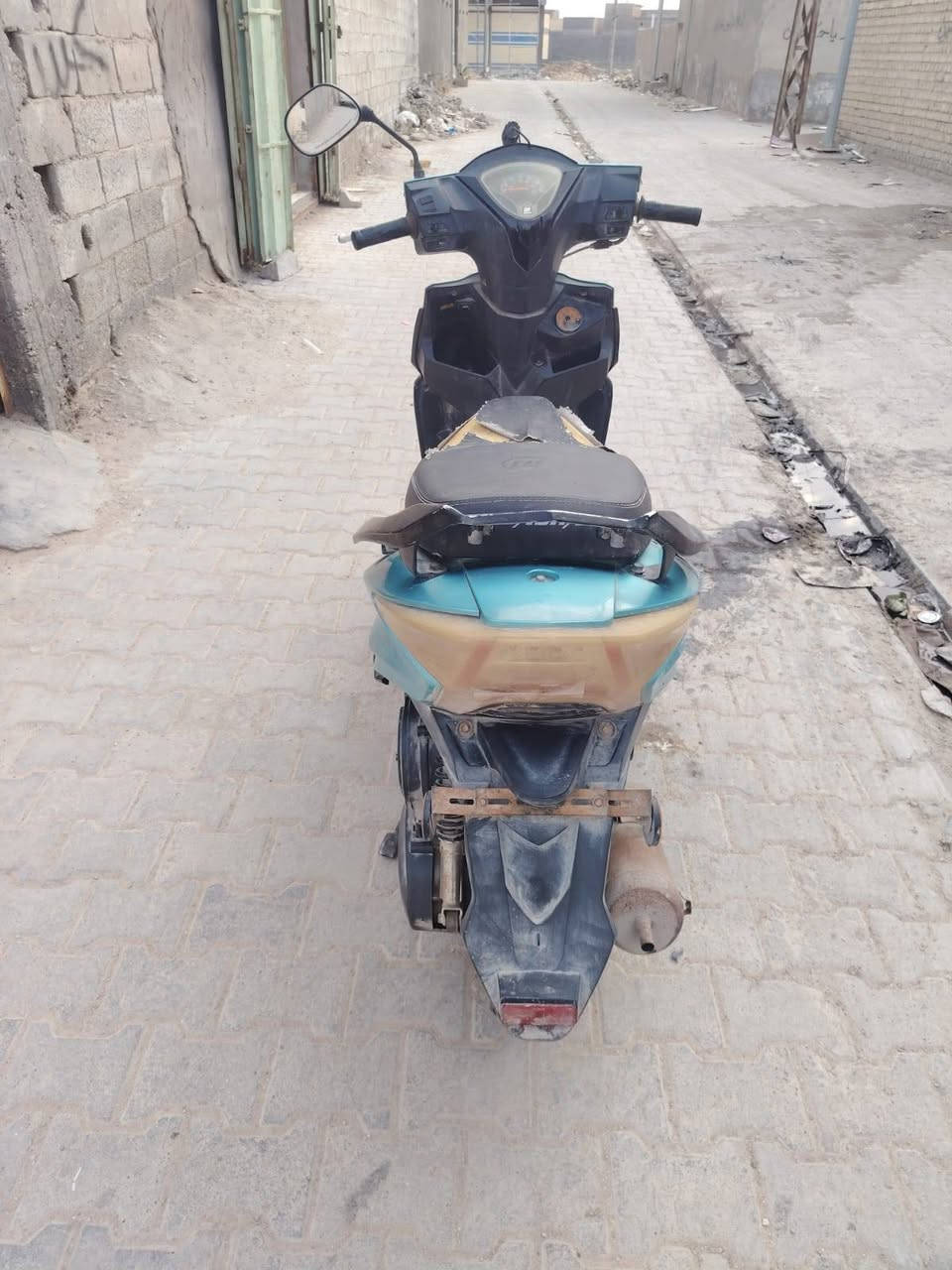 دراجه للبيع
مكلف بنشر
سكنس
كلشي شغال هندر سلف 
مكينه نضيفه 
مبدل ولفات
عوزهه دوشم كشن
السعر ٣٠٠ بيهه مجال لشراي
الرقم للتصال
***********
