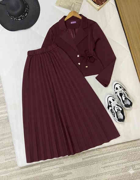 طقم قطعتين يجنن جاكيت+ تنوره كبس
الأستفسار آكتر واتساب ‭0787 592 8266‬
قياس 38-40-42-44-46-48

السعر خاص  😘😋
