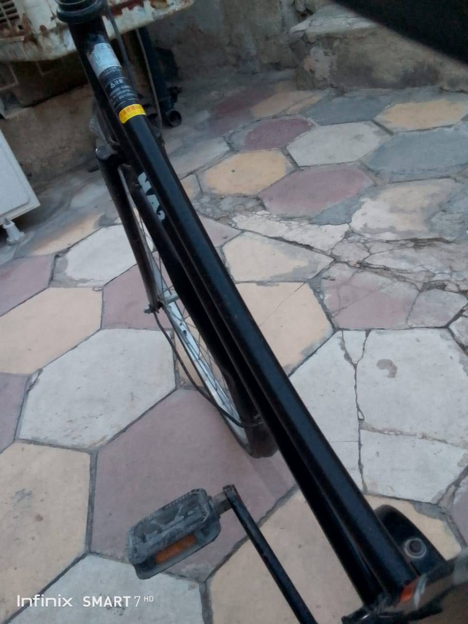 السلام عليكم بايسكل من شركه NA² نضافه 100/100 مصارله هواي من يمي تجي وياه سله وطياريه مكاني حي الجهاد الرفاق سعر 90 بي مجال تواصل خاص او واتساب ***********
