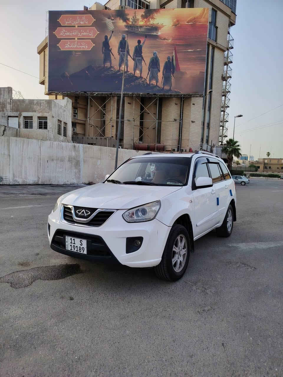 سلام عليكم عندي تيكو ٢٠١٣ ماشيه ١٠٠ للبيع رقم بغداد إنكليزي سياره جديده وخير من الله السعر ٦٢استفسار اتصال ***********
