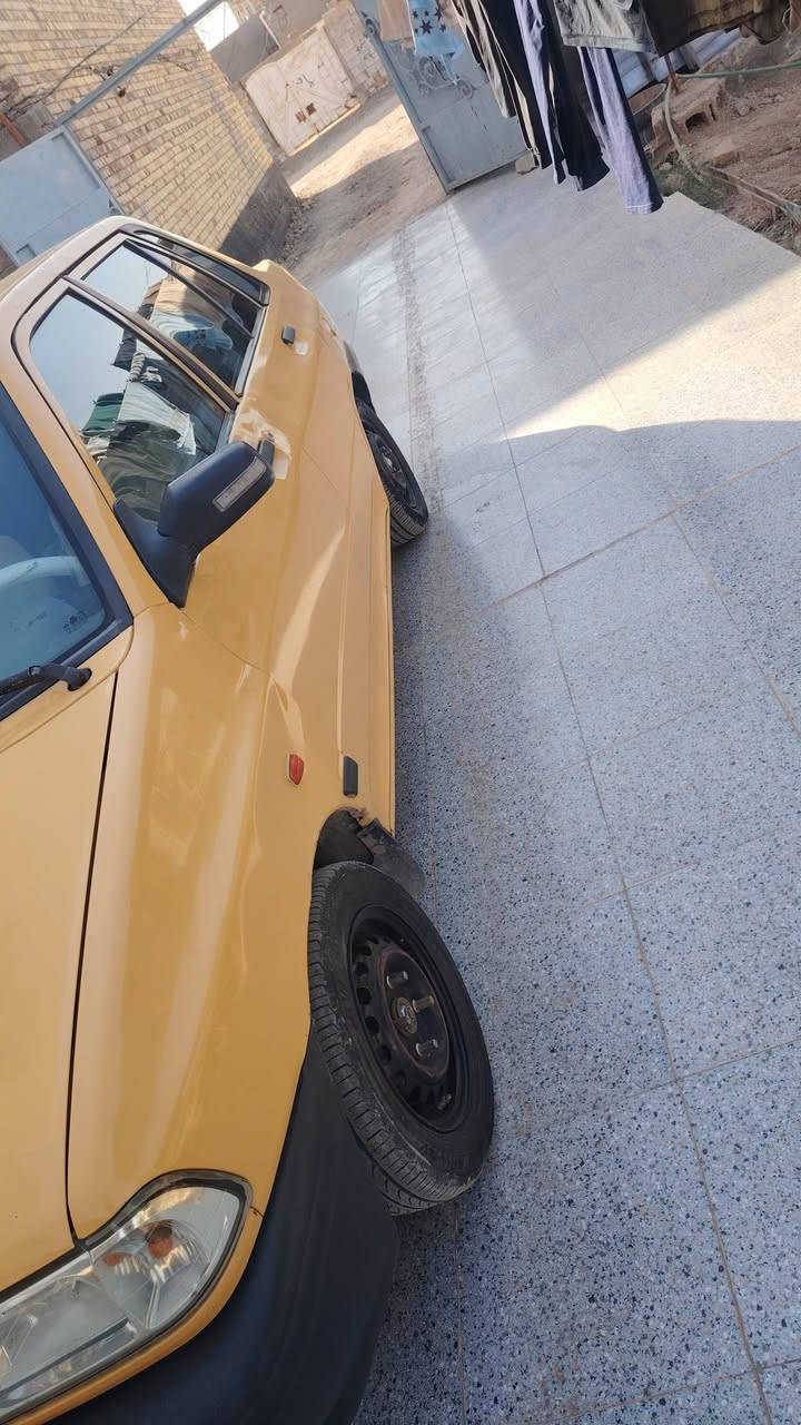 سايبه لبيع مكفول من تبريد شغال صدر جديد غرفه نضيفة سياره جهازه من كلشي معمره كامله من كلشي الرقم قادسيه باسمي السعر  ٣٠ وبيه مجال  قليل مكاني الديوانيه الرقم  *********** موديل 2013
