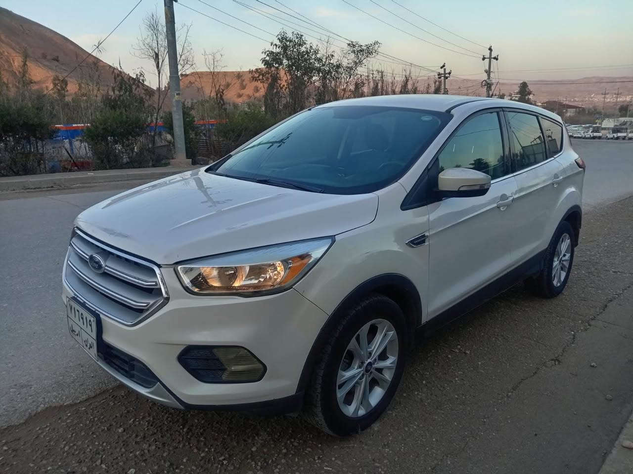 Ford escape 2019 
رقم سنويه جديد 
شاشه كاميره 
تحكمات ستيرن 
به صمه 
سياره فول عدا فتحه
محرك ١٥ تيربو بشرت 
سعر ١١٥ وره قه 
رقم موبايل *********** أربيل, العراق
