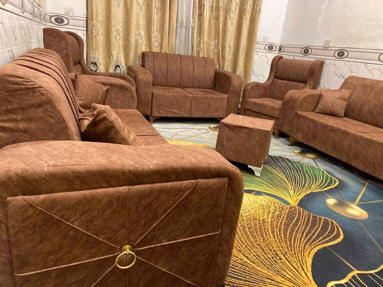 تخم 10 مقاعد نضيف اي ضرر مابي السعر 250 وبي مجال المكان كربلاء ***********
