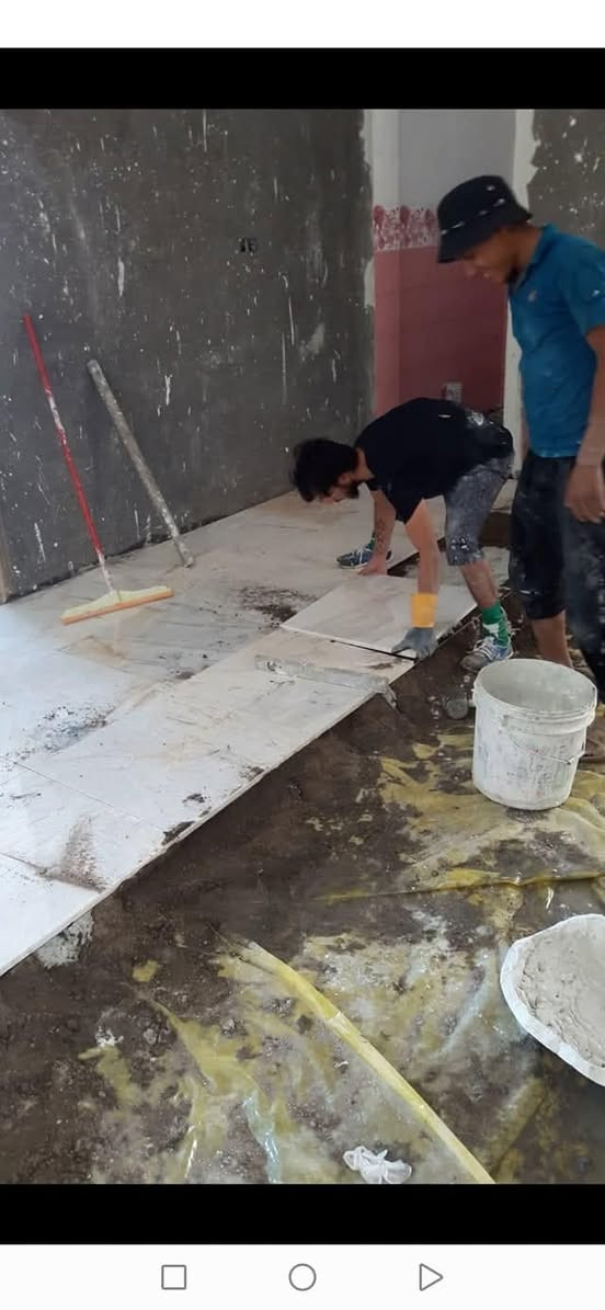 سلام عليكم خلفه سيراميك ومرمر متفرغ حالين  اشغل محافظات وتساب 
الاتصال ***********
