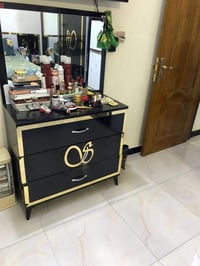 ما بي ضرر • غرفه اخشاب