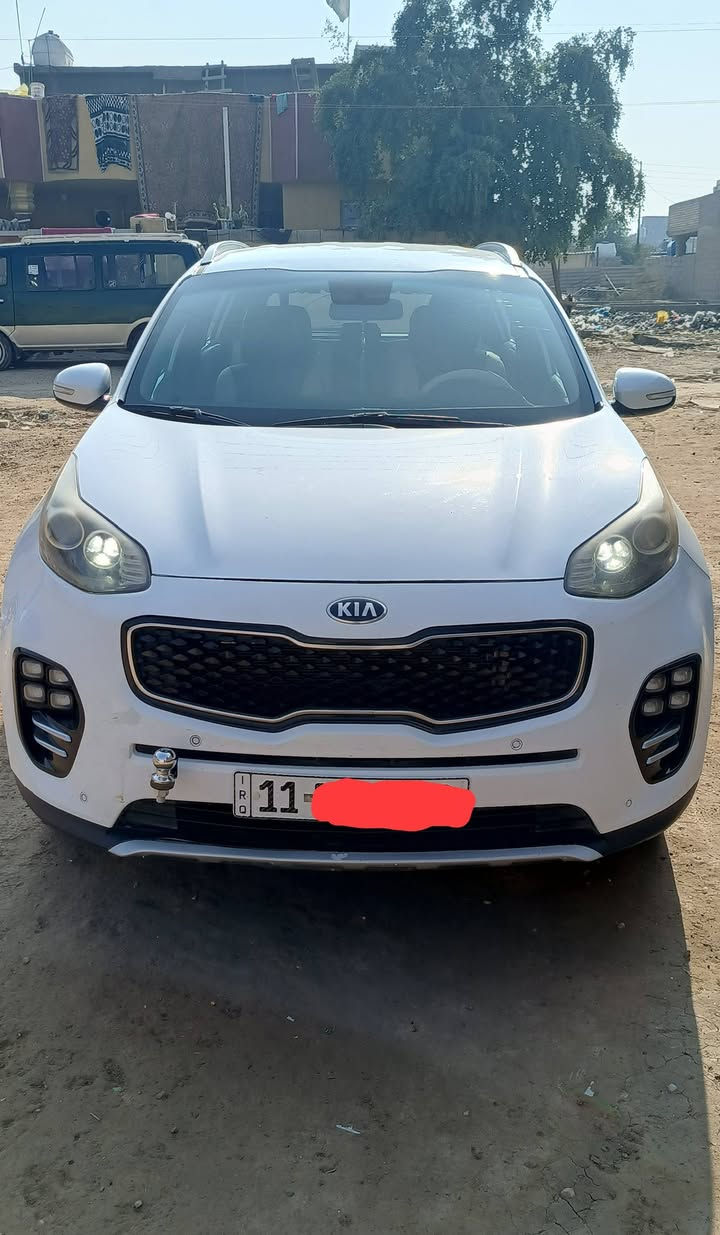 سلام عليكم اسبورتج خليجي 2016
محرك دوش 2000 رقم بغداد انكليزي 
سيارة مكفولة ما عدة الدعامية الأمامية 
مصبوغة والقمارة بيها حالوب سيارة خير 
من الله السنوية إلى 2027 مكاني بغداد 
السعر 178$ وبيها مجال بسيط 
الاستفسار ***********
