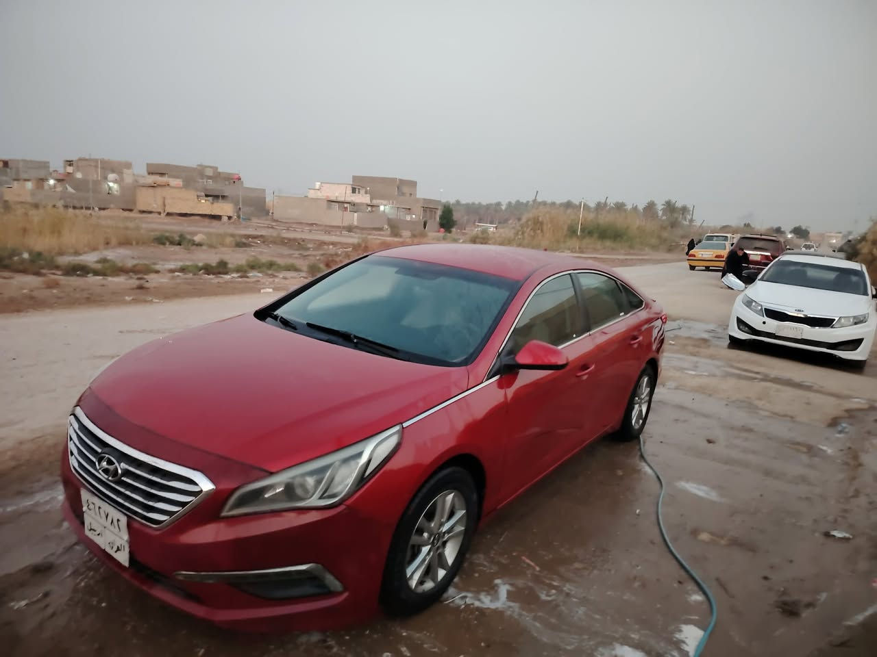 السلام عليكم. سوناته 2017 امريكي. حادث جاملغ وبنيد. وبيها رش بلدواير  الخلفيه   مكينه وكير وحداديه وتخم تاير خير من الله  موصفات معروفه  البيع او مراوس حسب القناعه  سعرها 106 مكاني حله ابو غرق ***********
