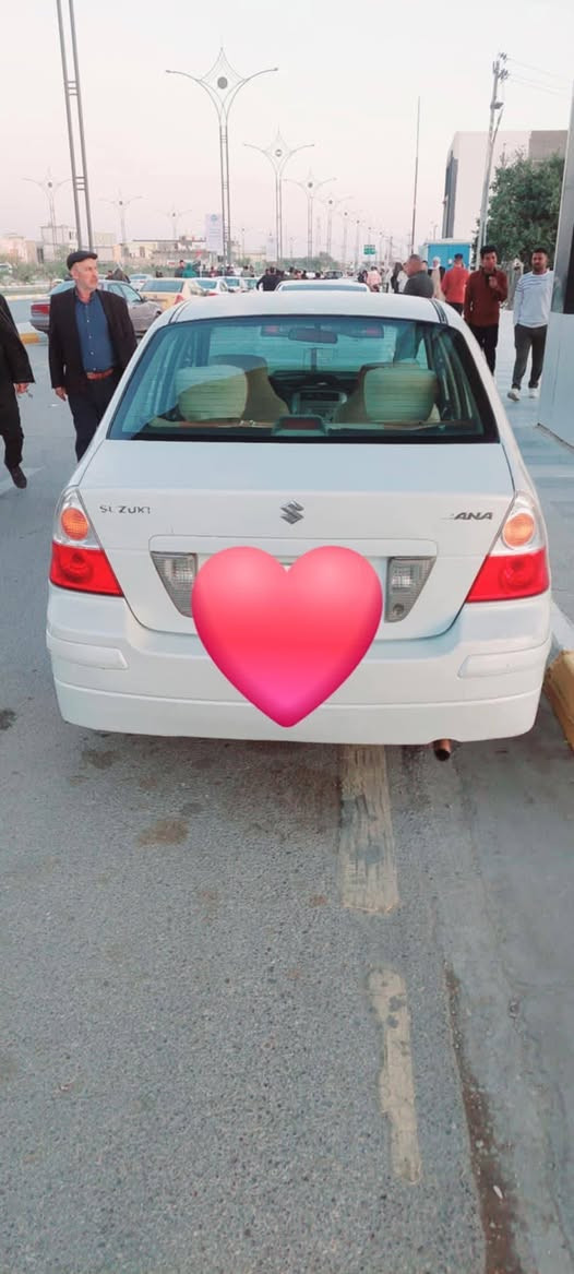 سازوكي ياباني الينا موديل ٢٠٠٥ محرك ١٨٠٠ رقم دولي مميز بدون ضربه صبغ شي قليل مكينه ستوني شادها جديده كير جديد ستوني شاده تخم تاير جديد مكان سيارة ذي قار
السعر55 ورقة وبيها مجال
***********
