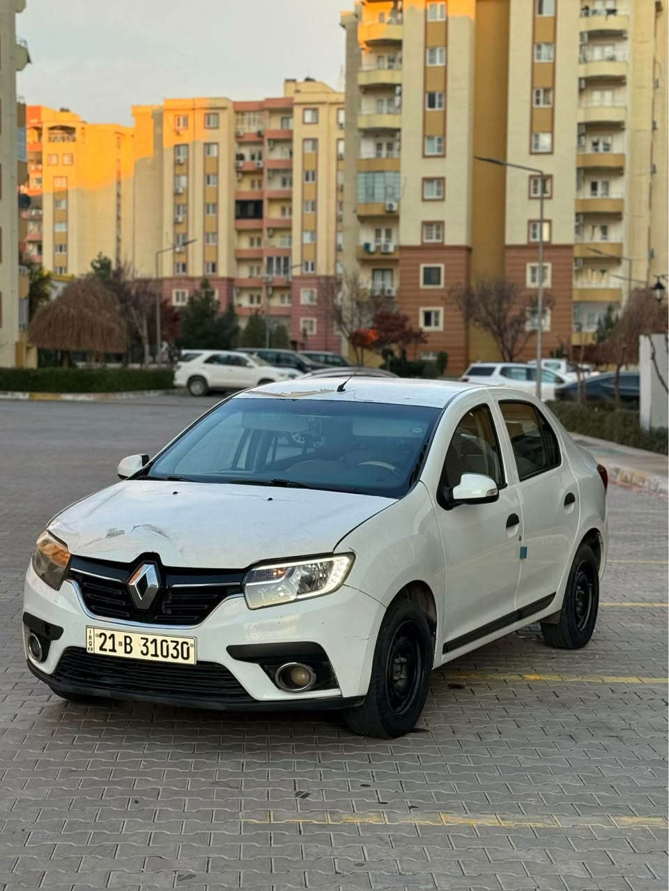 رينو سيمبول موديل 2020مواصفات خليجي سياره كير محرك ممتاز نظافته  محرك 4 سلندر حجم 16 اقتصادي تبريد ❄️ سياره بيها صبغ بوند جاملغ وبيها شويه تعديل بارد بالسقف بدون  داخلي رقم سنويه جديد سياره بدون مصرف تحويل غرامات شرط …

عنوان / دهوك / ***********/ متوفر واتساب

السعر / بلااش 66 ومجال بسيط دهوك, العراق
