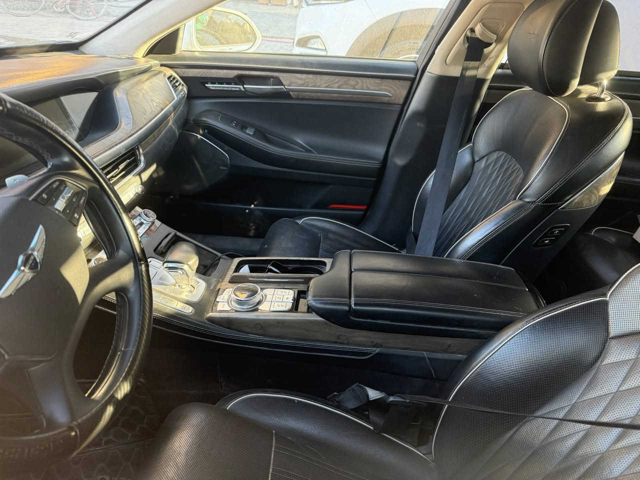 السلام عليكم جينيسس للبيع 2021 G90 مصبوغ عام 
ماشيه 38الف فوق مواصفات محركه ٣٣٠٠ دبل تيربو
١٩٣ ورقه 
0773290800
مكانه بغداد


**إذا كنت صاحب هذا الإعلان وتريد حذفه لأي سبب، رجاءا أرسل رسالة إلى الدعم الفني**