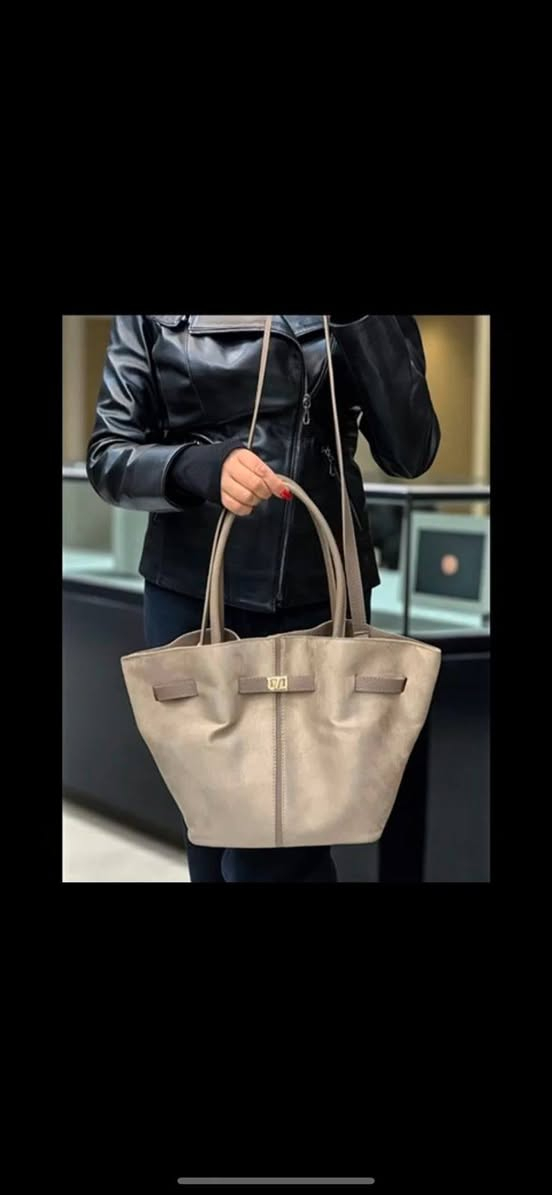 بيع كافه انواع الجنط النسائيه ومفرد متوفره توصيل رقم الهاتف ***********
