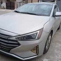 إلنترا ٢٠١٩ وارد أمريكي مكينه ٢٠٠٠ دوش حادث أمامي وبيها طخه بقبق البان...