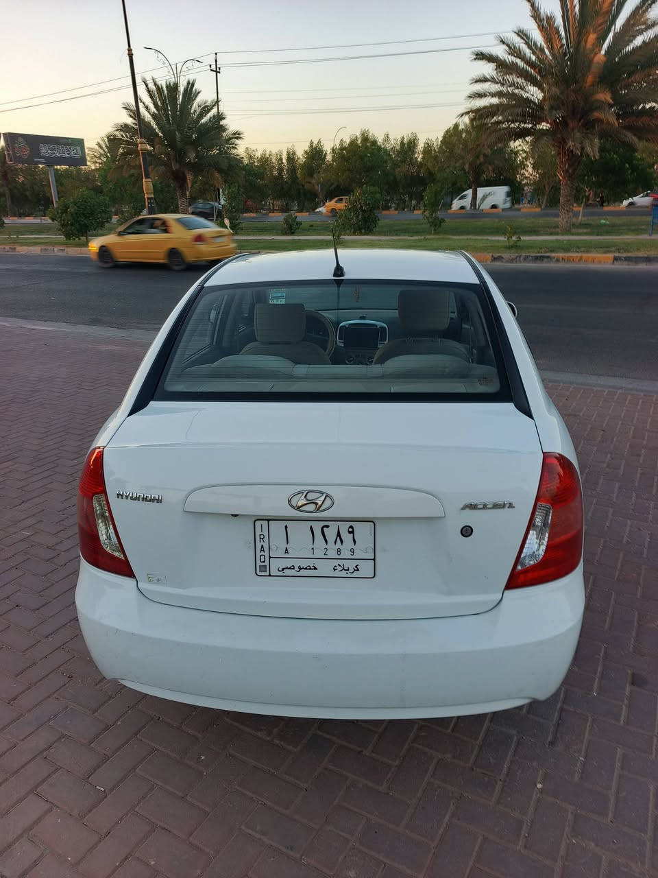 اكسنت 2010 خليجيه محرك 1600 دوش فتحه سياره فول مكان السياره كربلاء سياره بدون ضربه فقط صبغ موضح بالسونار ***********
