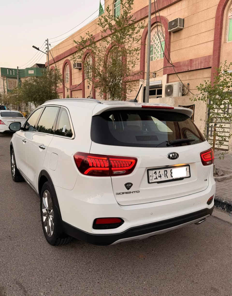 للبيع كيا سورنتو موديل 2019 خليجي رقم بصره دولي سنويه جديده تحويل مباشر محرك سته سلندر 3500 فول مواصفات عده قماره حديد بصمه ابواب صندوك كهرباء كشنات جلد كهرباء دواخل بيجي سايد بريك دكمه مري شفط شاشه كبيره كامره دواره حساس امامي خلفي ويل 19 كروم سياره مكفوله كفاله عامه ضربه وصبغ ولبارد ماشيه 60 الف جاهزه تخم تاير جديد كير محرك بلاد مكاني البصره للستفسار *********** Singapore
