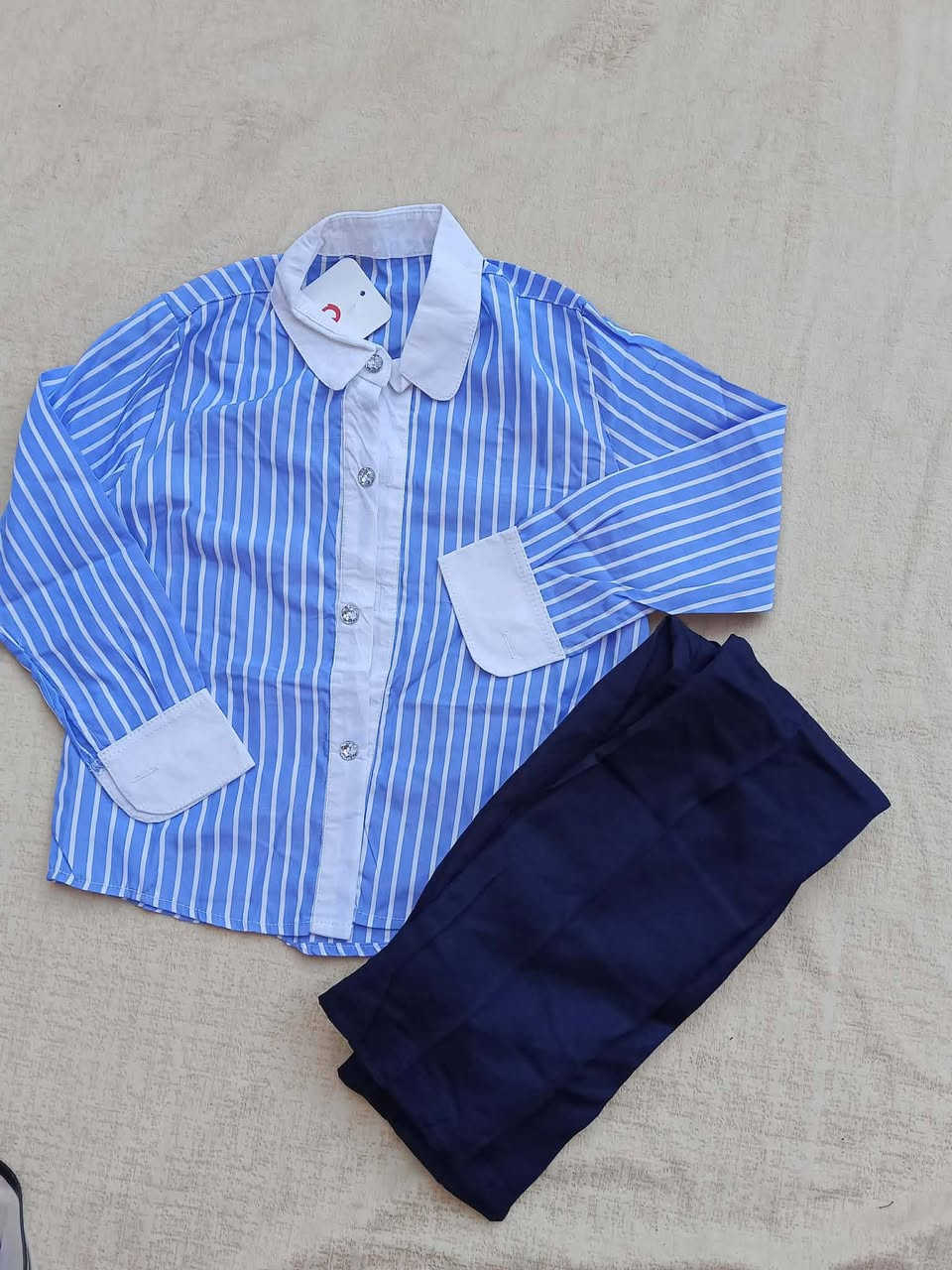 متوفره ب هذا مديل والون السعر مناسبه 🔥 
السعر قطعه 3 آلاف بلاااااش 🔥 
حجز والاستفسار واتساب 
***********📱
يوجد خدمة توصيل 🚕 
محافظات 5الاف 
بابل المسيب 3 آلاف 
المسيب حي العسكري 🏍️ مجاني
